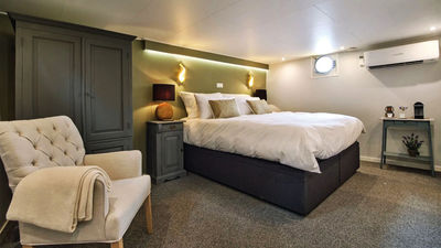 Royal cabin suite on the Kir Royale barge.